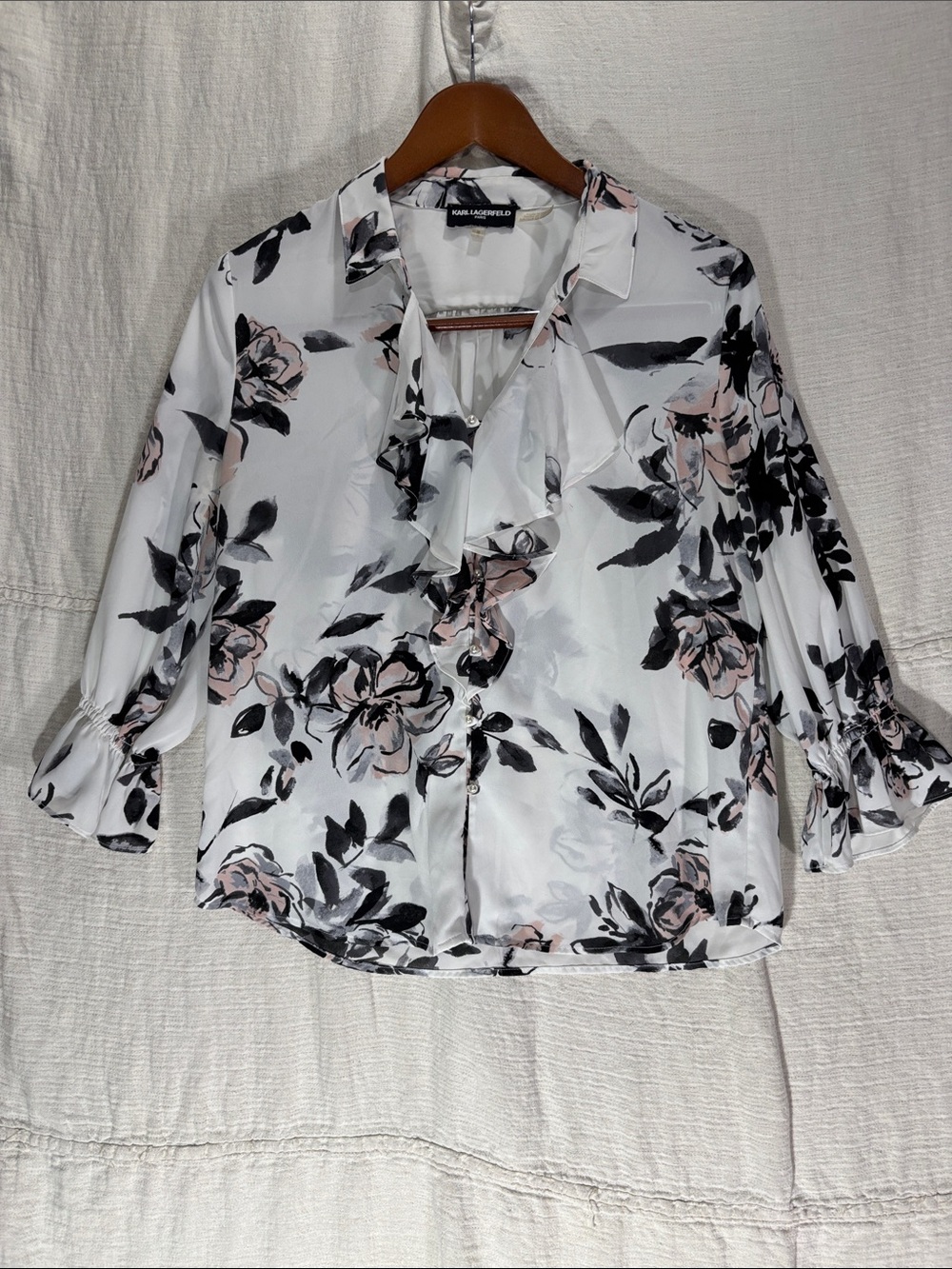 Karl Lagerfeld Paris Floral Ruffle V-Neck Blouse Size Medium Romantic Feminine